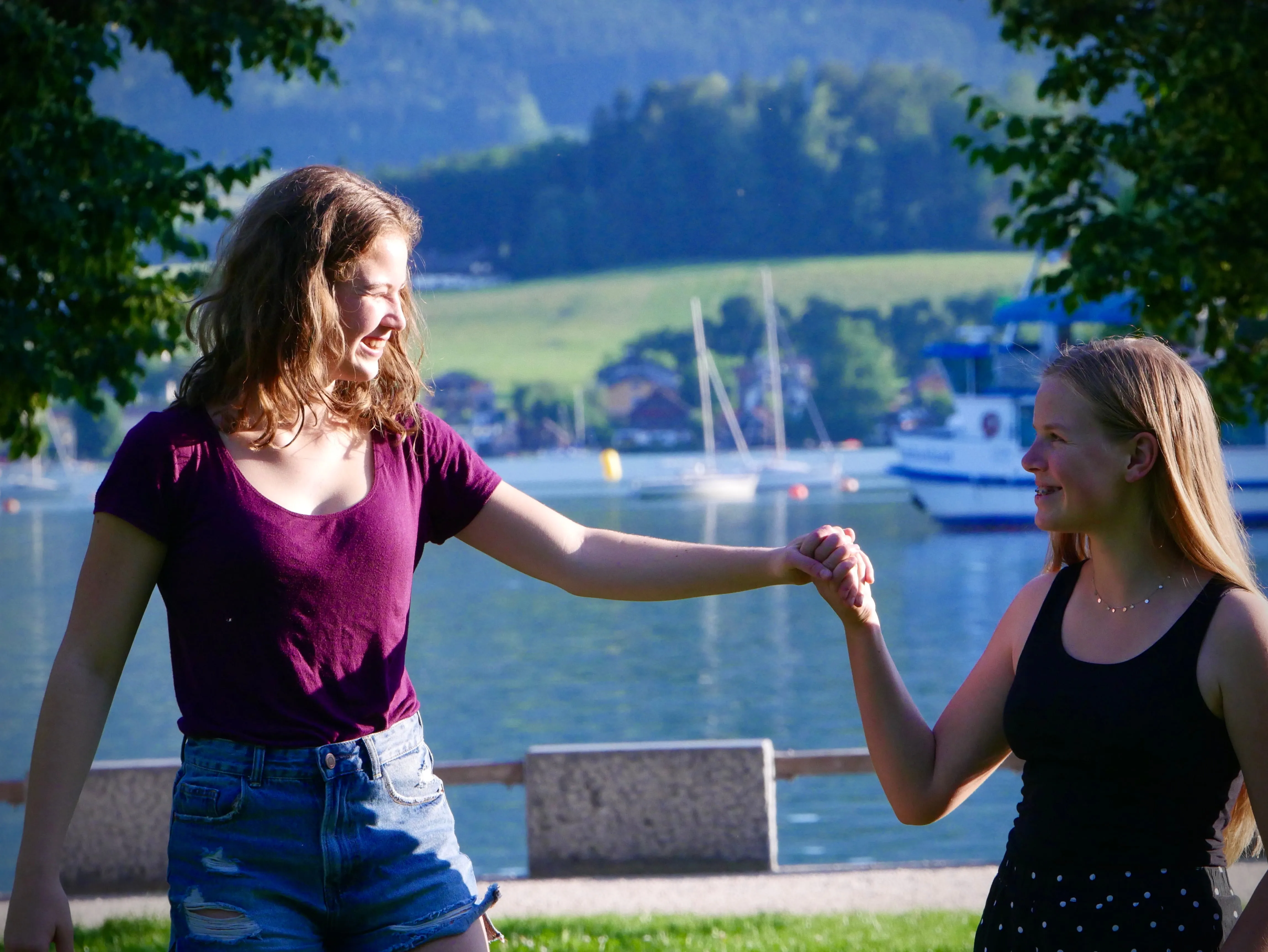 Moritz Purer – Workshop Teilnehmer lernen Slacklinen