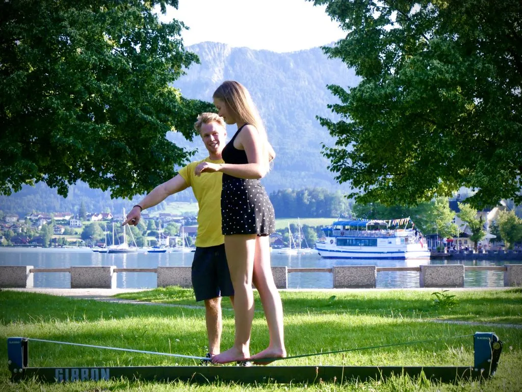 Moritz Purer – Slackline Workshop Gruppentraining im Freien