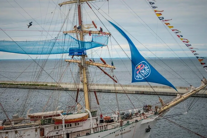Moritz Purer – Red Bull Slackship auf der Dar Mlodziezy, Polen 2015