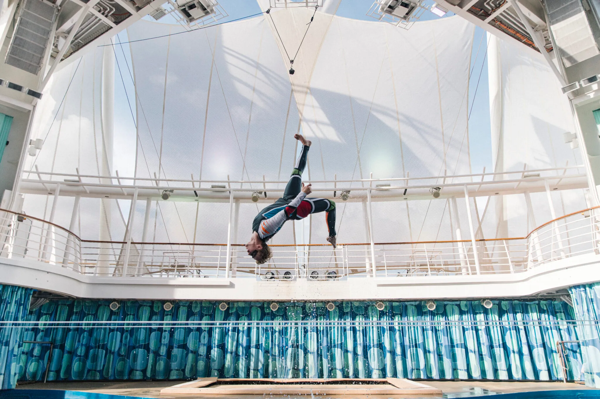 Moritz Purer – Backflip auf der Slackline bei Harmony
