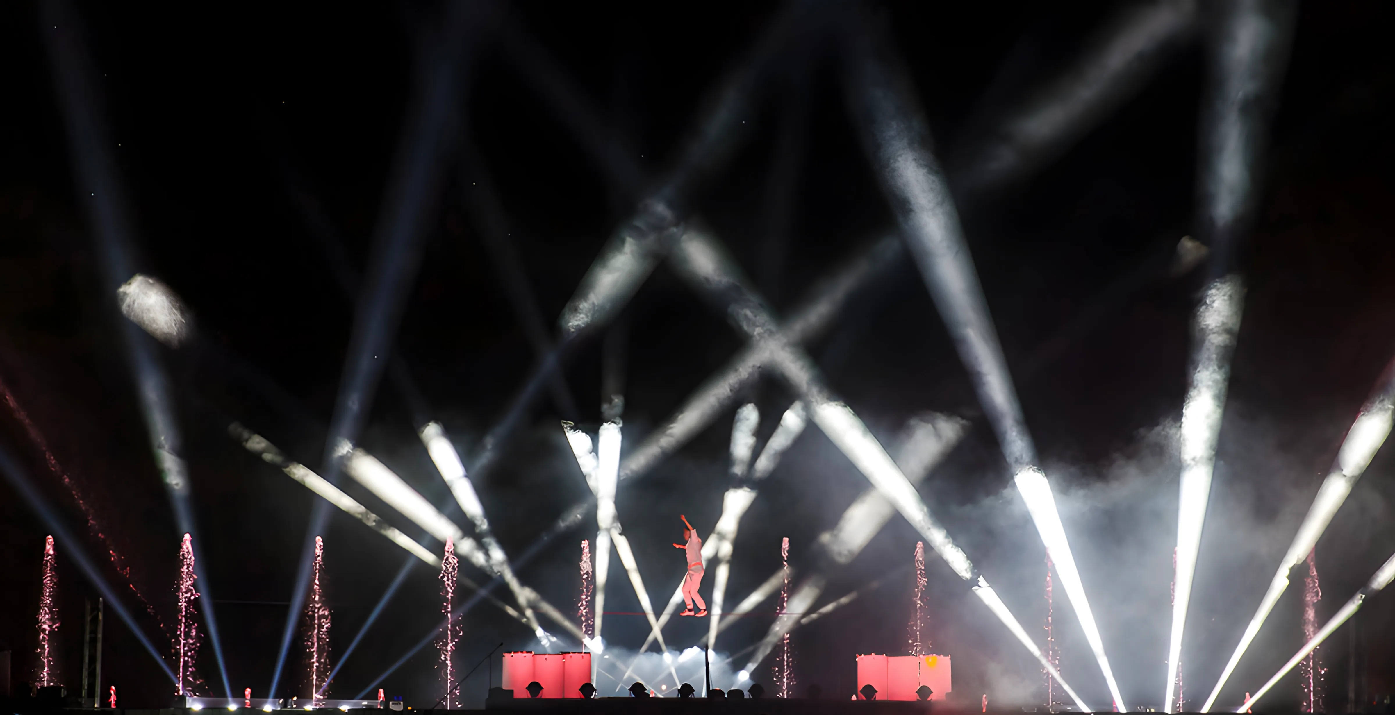 Moritz Purer – Klangwelle slackline performance